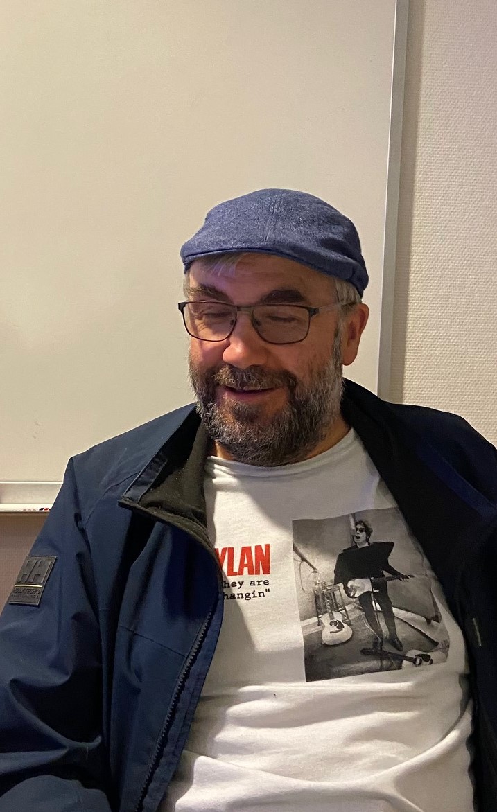 Frank Sivertsen style=